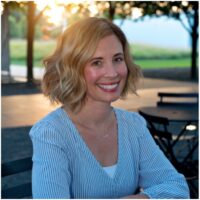 Maribeth Owings headshot